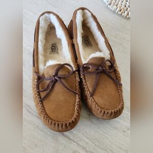 UGG Tan Suede Slippers with White Fleece
